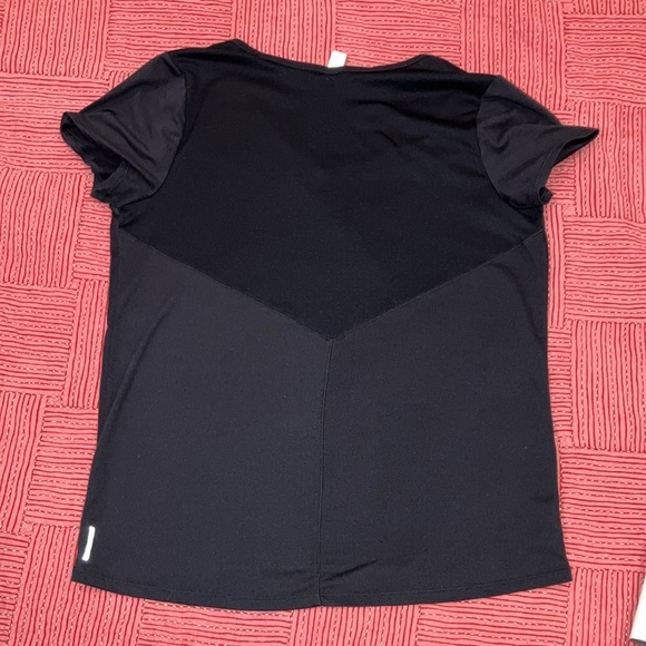 Lole women’s medium Black Fitted Cap Sleeve T-Shirt / athletic top - Picture 10 of 11